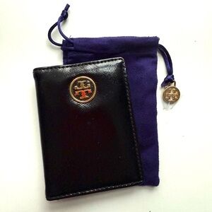 ❌SOLD❌Tory Burch Patent Leather Card Holder in Black
